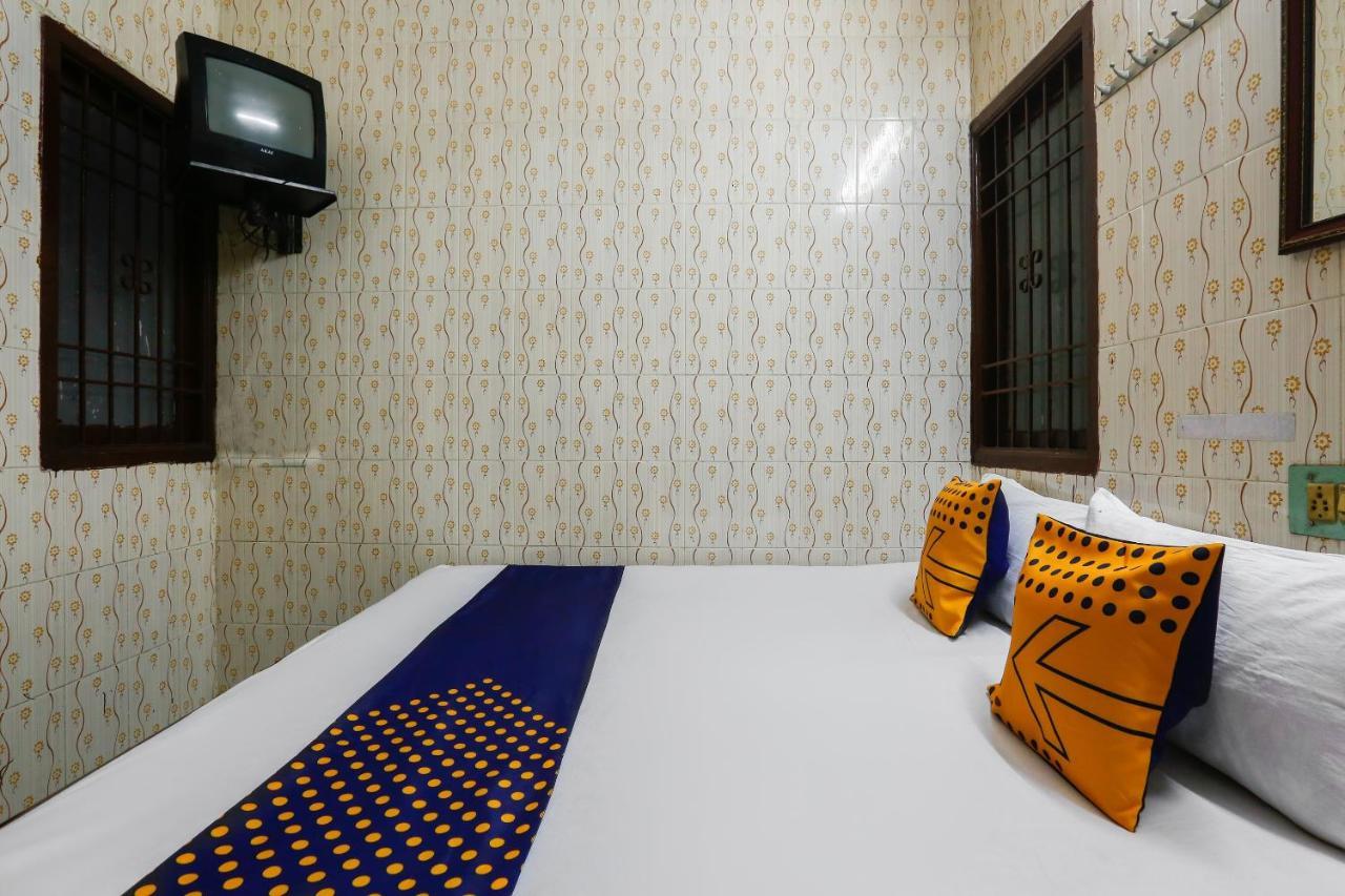 Spot On 49026 Ams Guest House Chennai Exterior photo